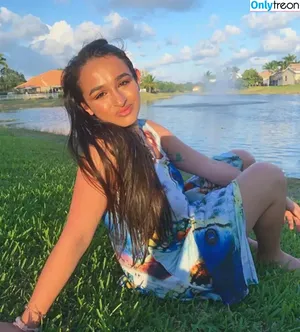 Jazz Jennings / jazzjennings_ nude photo #0048