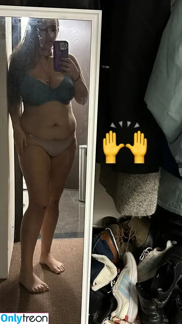 Jazz Jennings nude photo #0020 (jazzjennings_)
