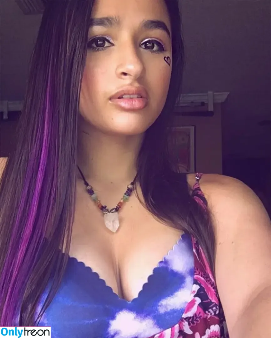 Jazz Jennings nude photo #0036 (jazzjennings_)