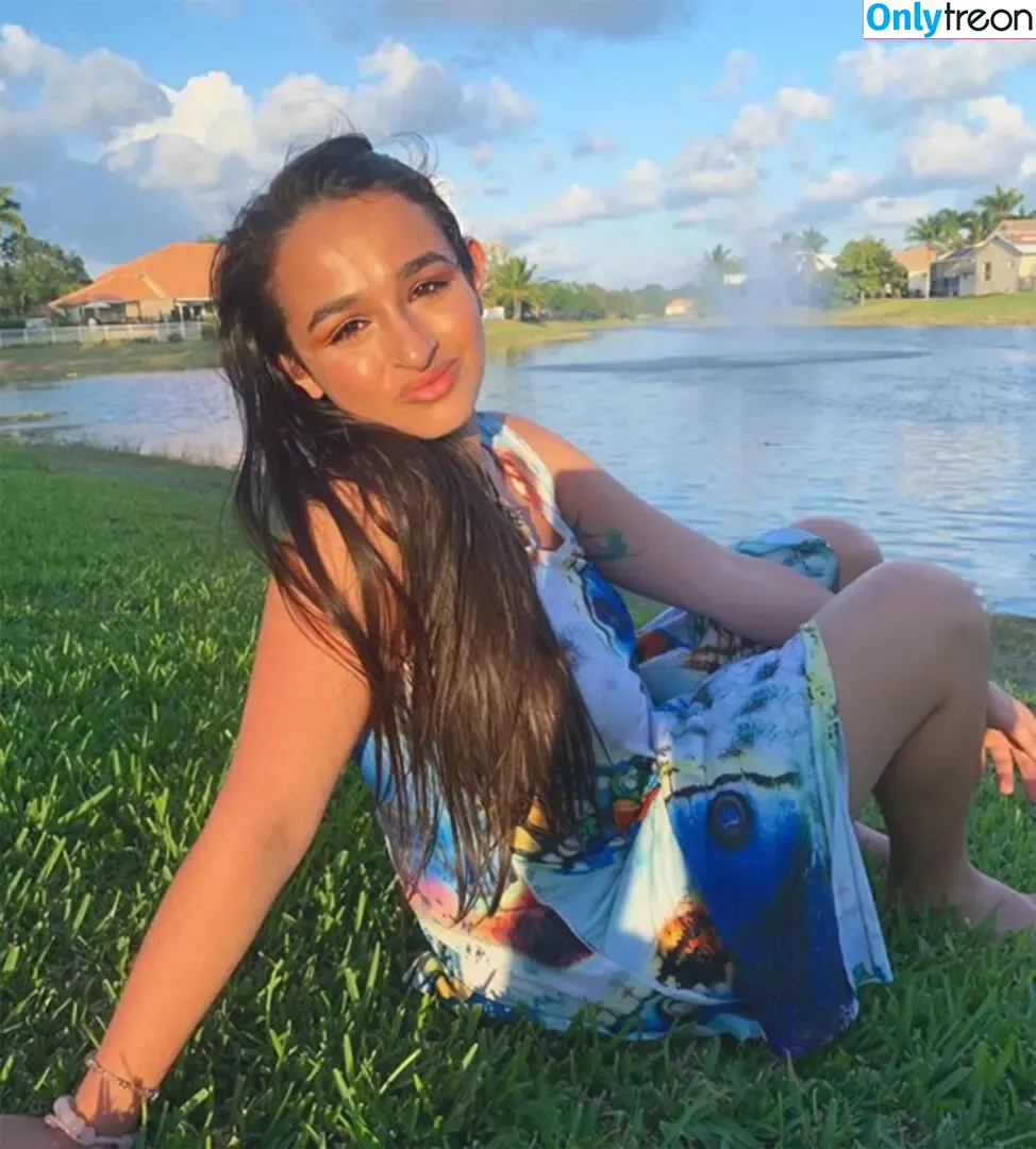 Jazz Jennings nude photo #0048 (jazzjennings_)