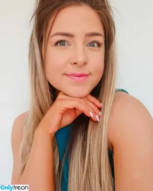 Jazzybum nude photo #0041