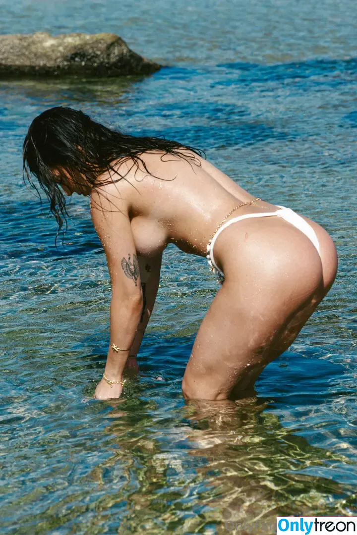 jbxby nude photo #0080 (jbxbyofficixl)