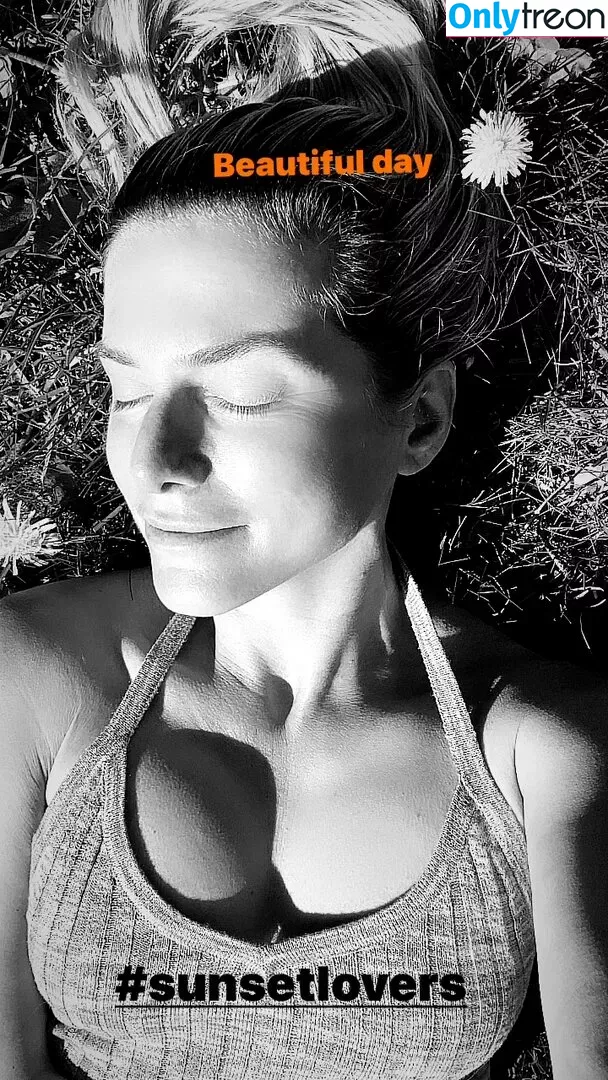 Jeanette Biedermann nude photo #0399 (jeanettebiedermann)