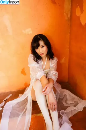 Jeannie Elise Mai / JeannieEliseMai / sexymaiii nude photo #0327