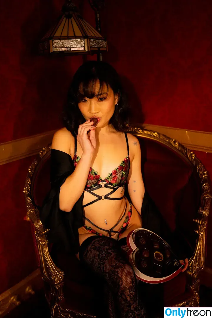 Jeannie Elise Mai nude photo #0387 (JeannieEliseMai / sexymaiii)