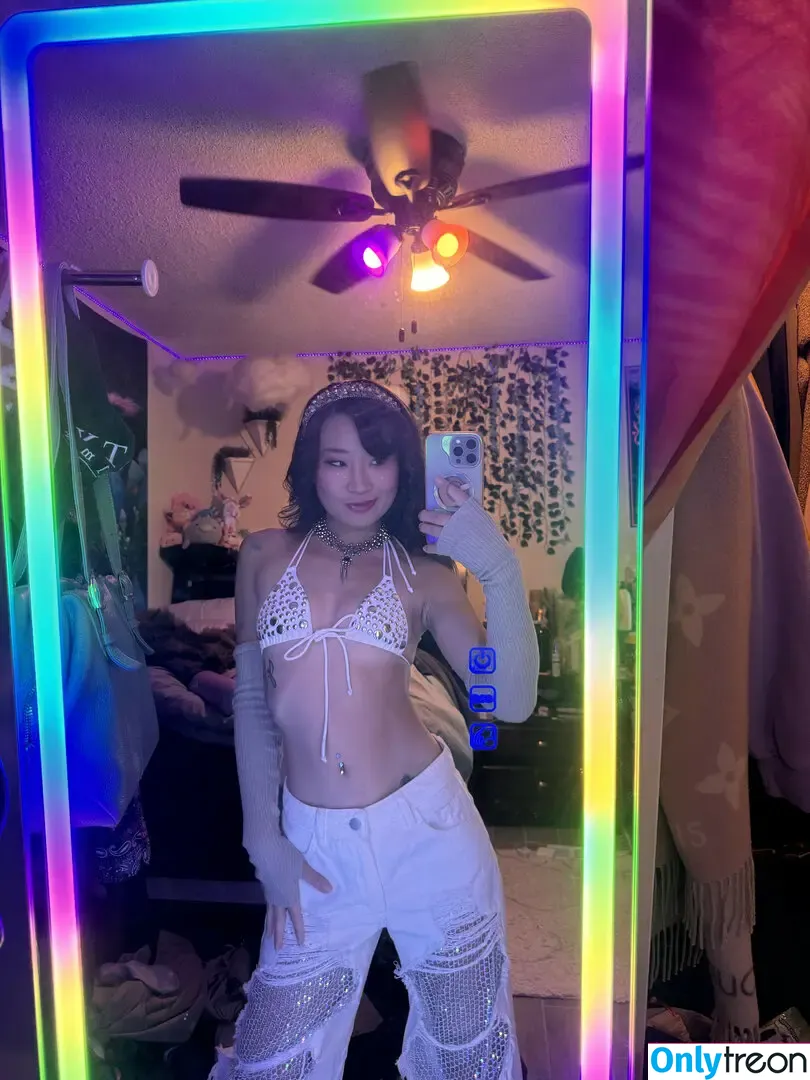 Jeannie Elise Mai nude photo #0419 (JeannieEliseMai / sexymaiii)