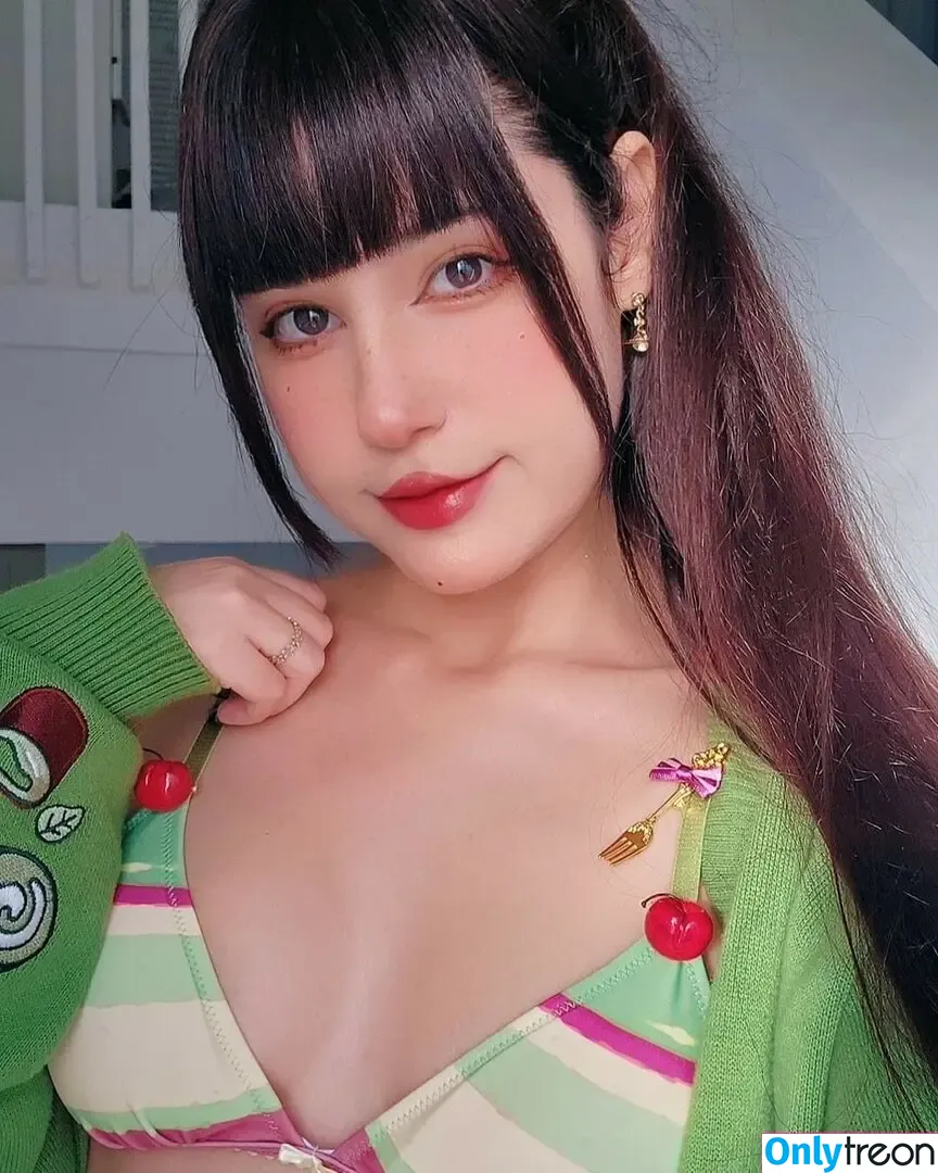 JeanWanWan nude photo #1803 (JeanWanWan)