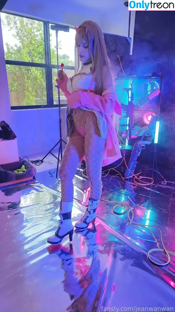 JeanWanWan nude photo #1864 (JeanWanWan)