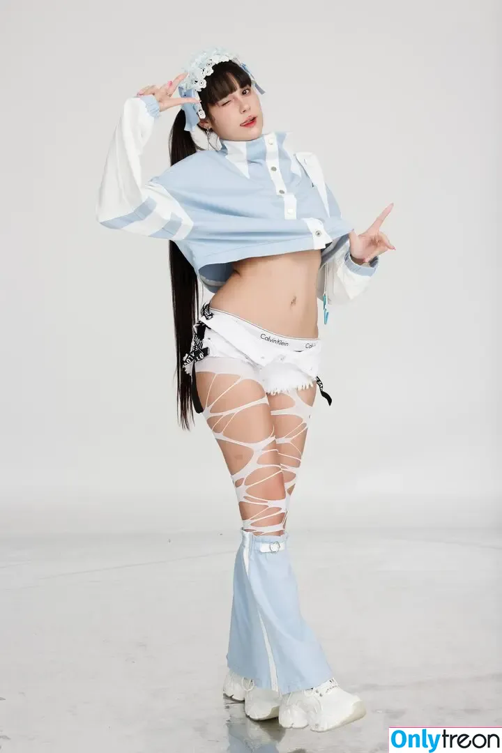 JeanWanWan nude photo #2842 (JeanWanWan)