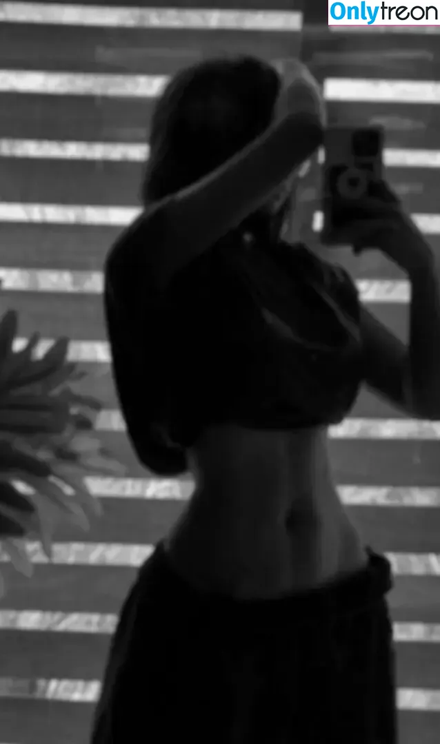 Jeila Dizon nude photo #0019 (Jeilalou / ilahdizon / jeiladizon)
