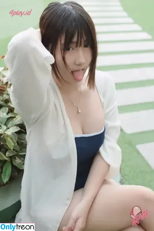 Jenadammaya nude photo #0171