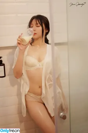 Jenadammaya nude photo #0611