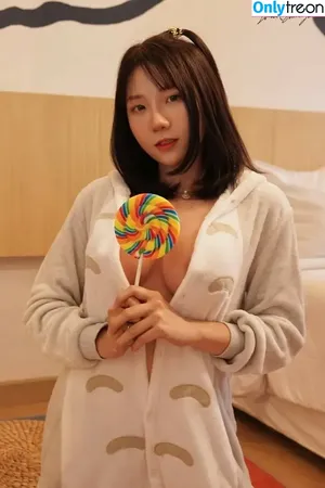 Jenadammaya nude photo #0838