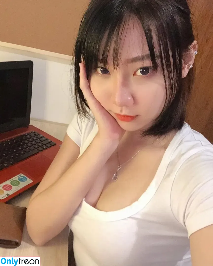 Jenadammaya nude photo #0005 (Jenadammaya)