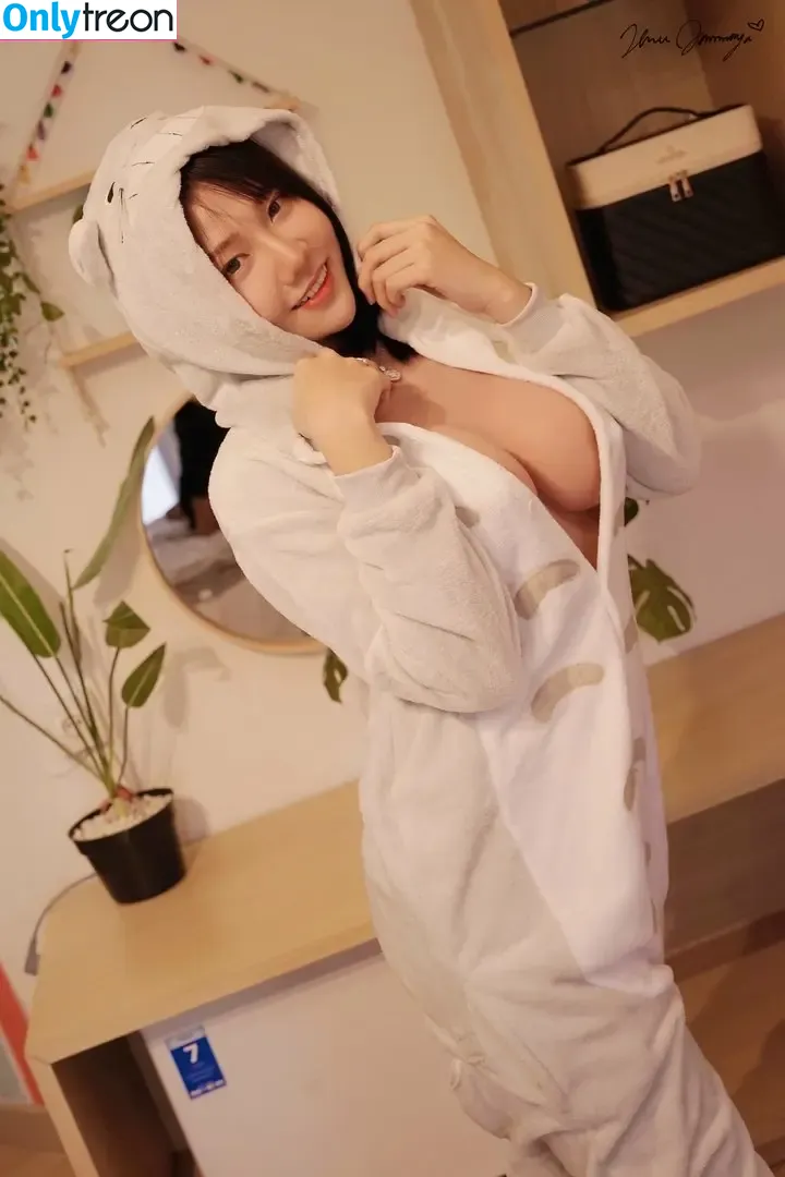 Jenadammaya nude photo #0048 (Jenadammaya)
