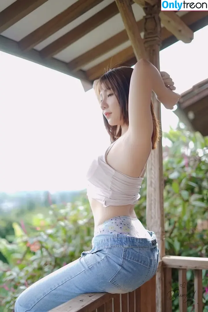 Jenadammaya nude photo #0300 (Jenadammaya)