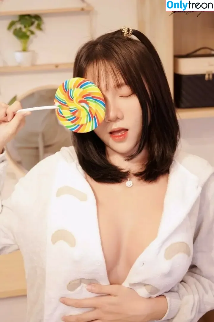 Jenadammaya nude photo #0866 (Jenadammaya)