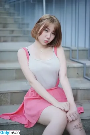 Jenadammaya nude photo #1133