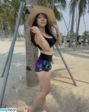 Jenadammaya nude photo #1450
