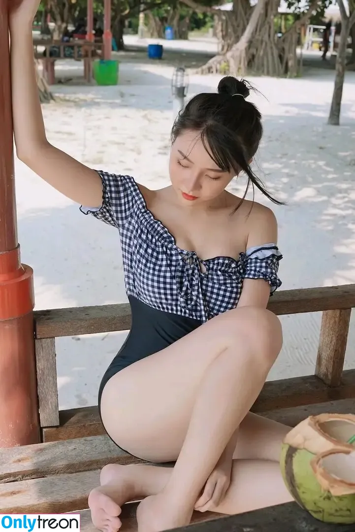 Jenadammaya nude photo #1084 (Jenadammaya)