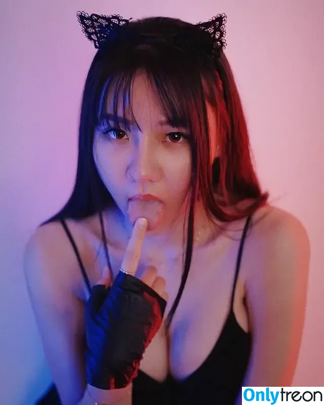 Jenadammaya nude photo #1189 (Jenadammaya)