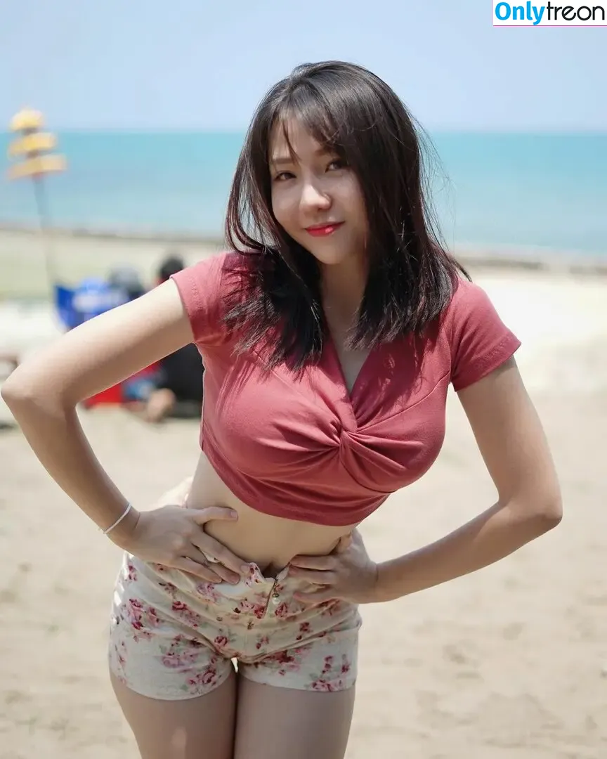 Jenadammaya nude photo #1197 (Jenadammaya)