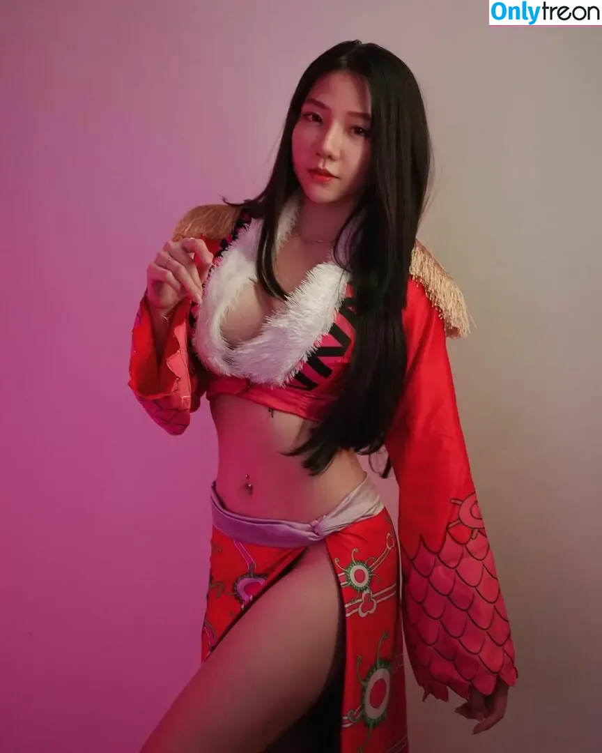 Jenadammaya nude photo #1206 (Jenadammaya)