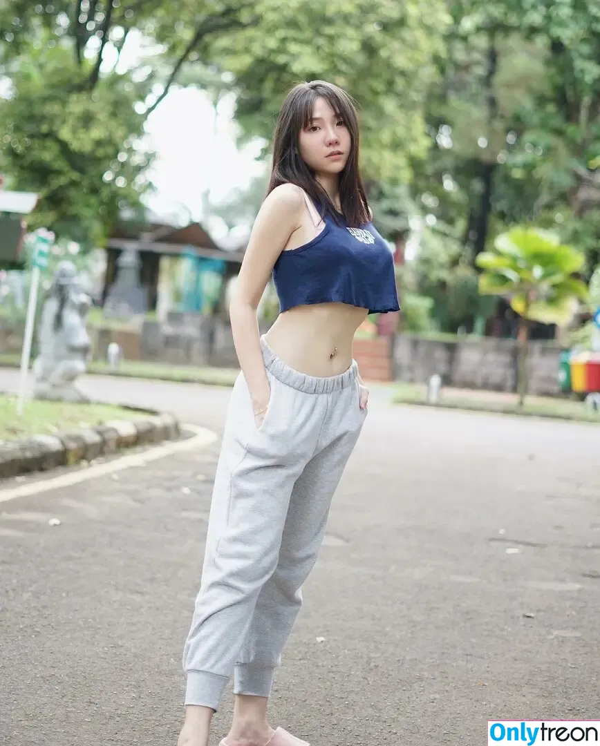 Jenadammaya nude photo #1215 (Jenadammaya)