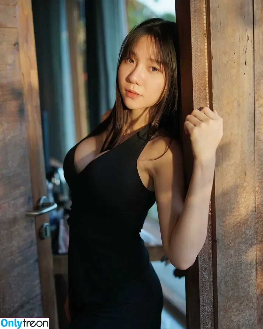 Jenadammaya nude photo #1233 (Jenadammaya)