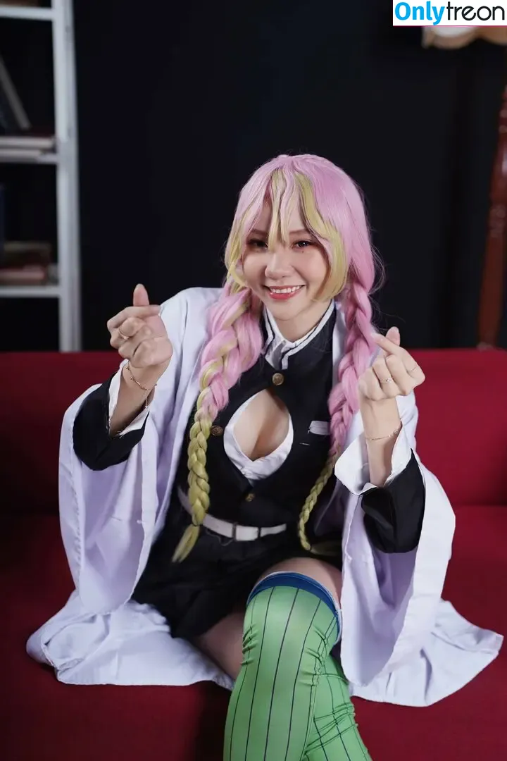 Jenadammaya nude photo #1332 (Jenadammaya)