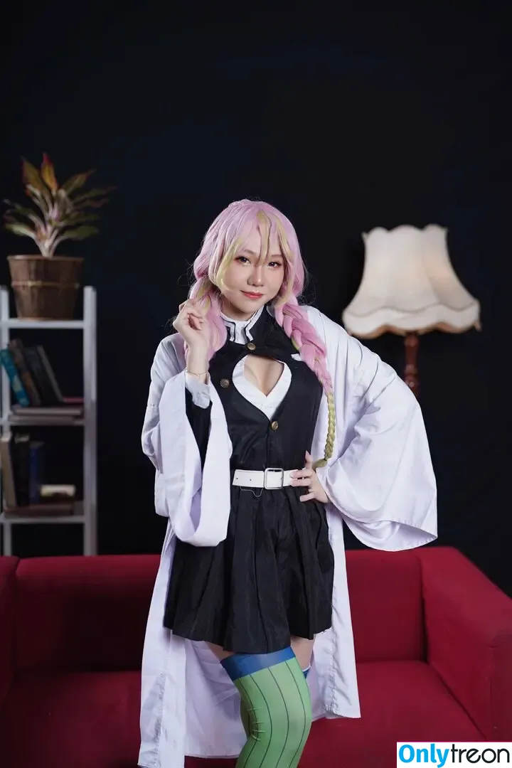 Jenadammaya nude photo #1334 (Jenadammaya)