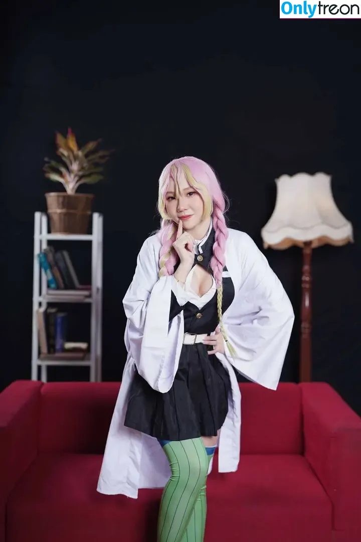 Jenadammaya nude photo #1335 (Jenadammaya)