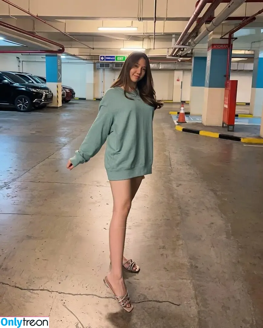 Jenadammaya nude photo #1371 (Jenadammaya)
