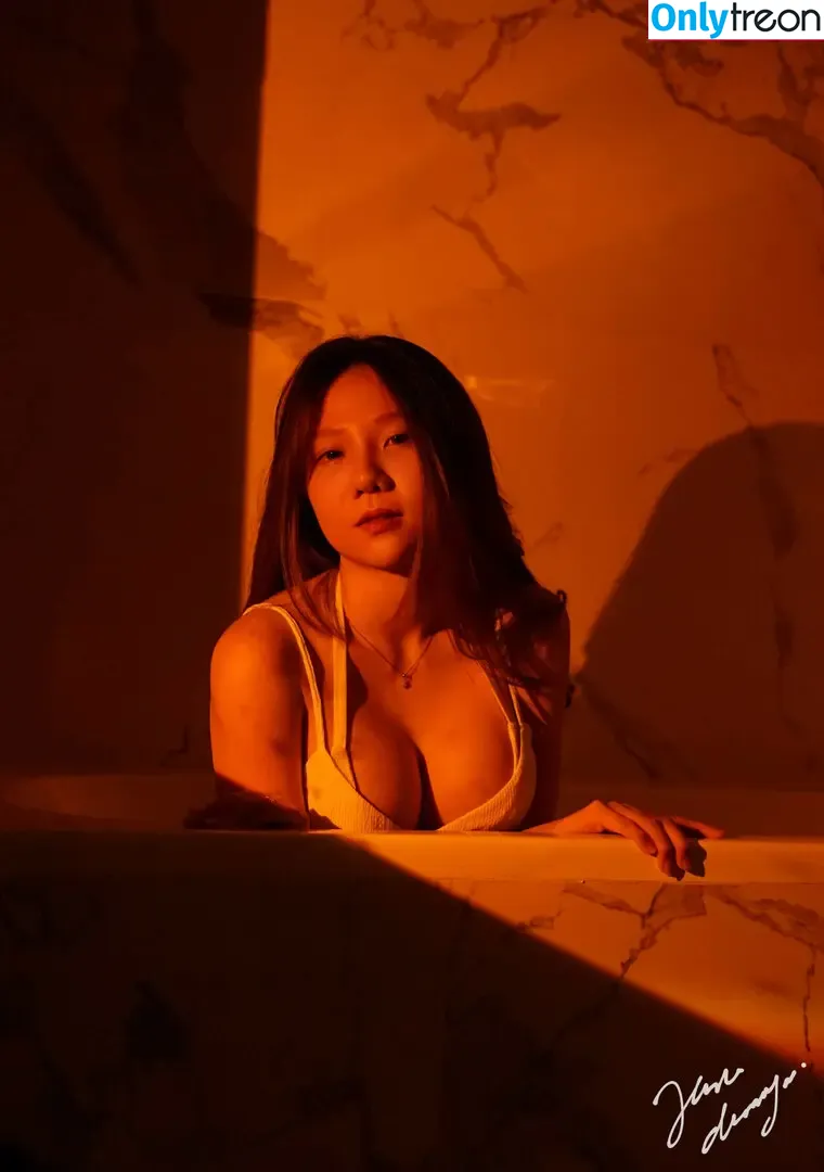 Jenadammaya nude photo #1400 (Jenadammaya)