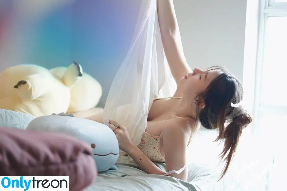 Jenadammaya nude photo #1409 (Jenadammaya)