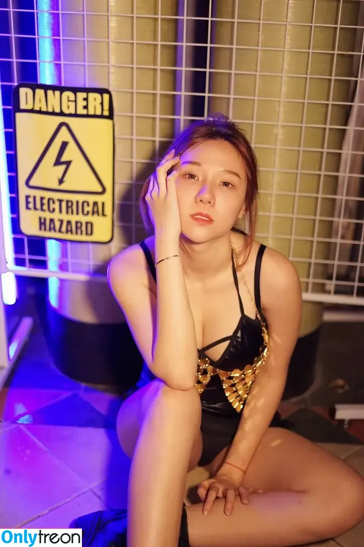 Jenadammaya nude photo #1538 (Jenadammaya)