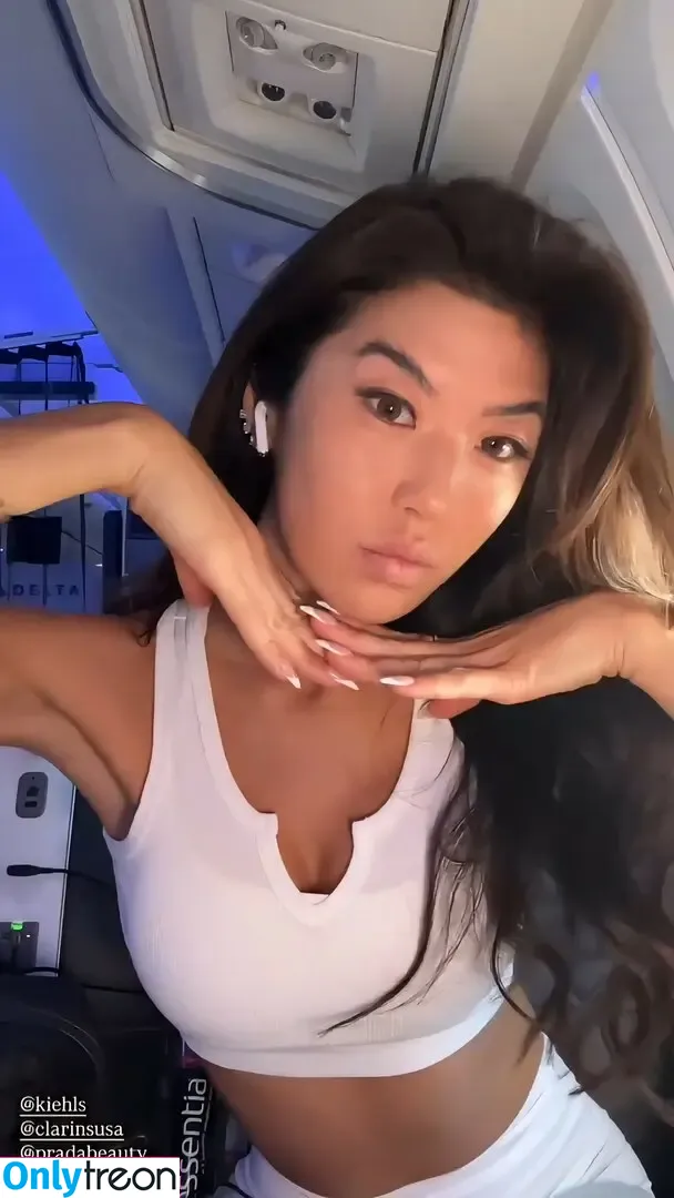 Jenn Lee nude photo #0320 (Jennifer Lee / _jennlee_ / jennleezy)