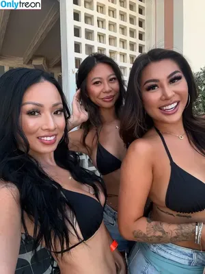 Jenn Q / Jenn Q Tran / JennQofficial / Jennq / coooljenn / jen.glz nude photo #0318