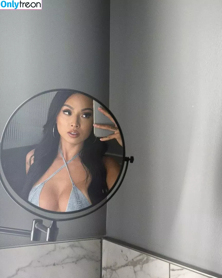 Jenn Q nude photo #0090 (Jenn Q Tran / JennQofficial / Jennq / coooljenn / jen.glz)