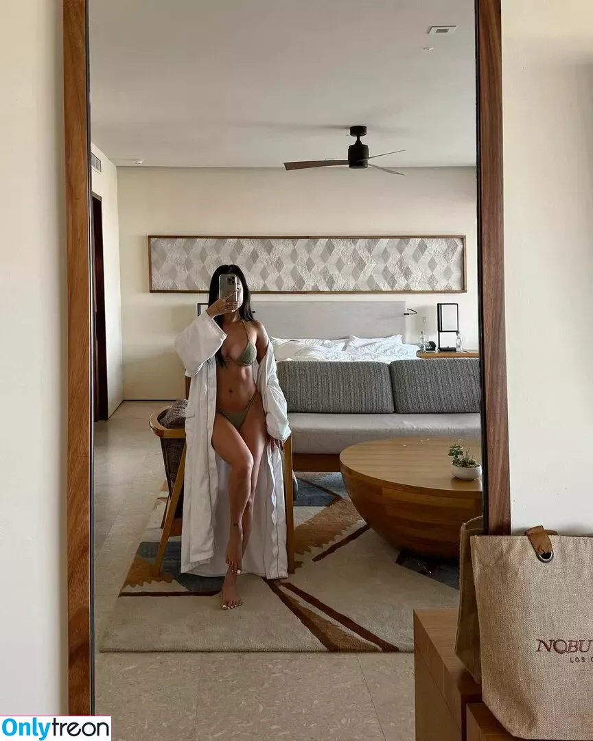 Jenn Q nude photo #0114 (Jenn Q Tran / JennQofficial / Jennq / coooljenn / jen.glz)