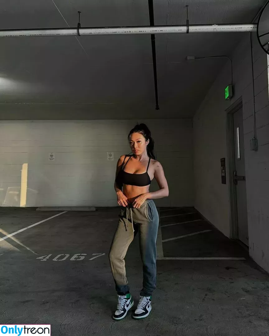 Jenn Q nude photo #0121 (Jenn Q Tran / JennQofficial / Jennq / coooljenn / jen.glz)