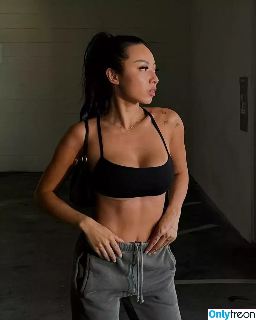 Jenn Q nude photo #0124 (Jenn Q Tran / JennQofficial / Jennq / coooljenn / jen.glz)