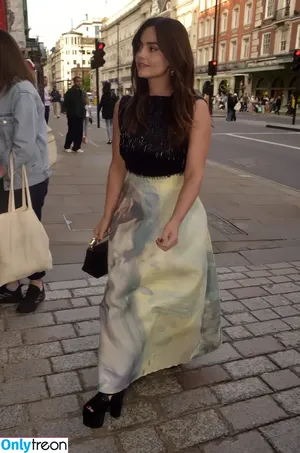 Jenna Coleman / jenna_coleman_ nude photo #0071