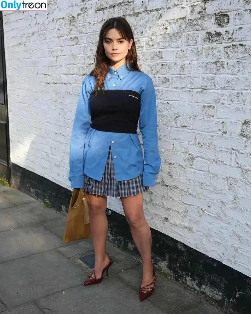 Jenna Coleman nude photo #0083 (jenna_coleman_)
