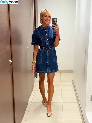 Jenni Falconer / jennifalconer nude photo #0315