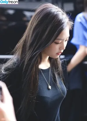 Jennie | BLΛƆKPIИK / Blackpink / jennierubyjane / sheflieshigh nude photo #0045