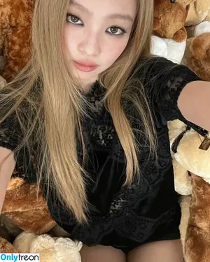 Jennie | BLΛƆKPIИK / Blackpink / jennierubyjane / sheflieshigh nude photo #0138