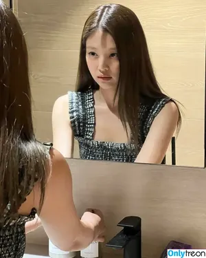 Jennie | BLΛƆKPIИK / Blackpink / jennierubyjane / sheflieshigh nude photo #0174