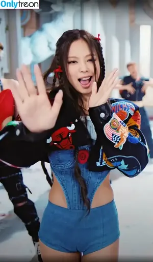 Jennie | BLΛƆKPIИK / Blackpink / jennierubyjane / sheflieshigh nude photo #0196