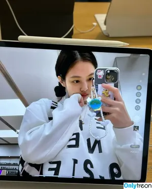 Jennie | BLΛƆKPIИK / Blackpink / jennierubyjane / sheflieshigh nude photo #0281